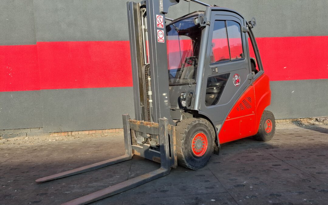 Wózek widłowy Linde H30T-02 / 393