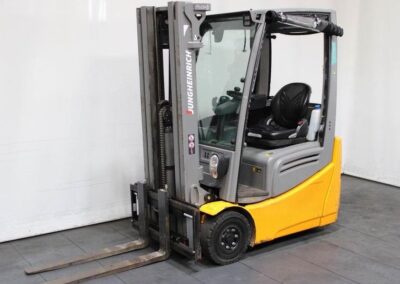 Wózek widłowy Jungheinrich EFG 215 SP GE100-440DZ