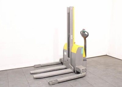 Wózek podnośnikowy Jungheinrich EMC-B 10 115-57-154E