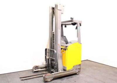 Wózek podnośnikowy z wysuwanym masztem Jungheinrich ETV 214 MP GE 115-680 DZ Li-Ion