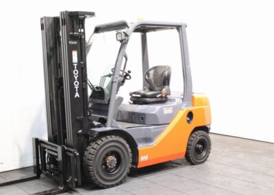 Wózek widłowy Toyota 02-8 FDF 25